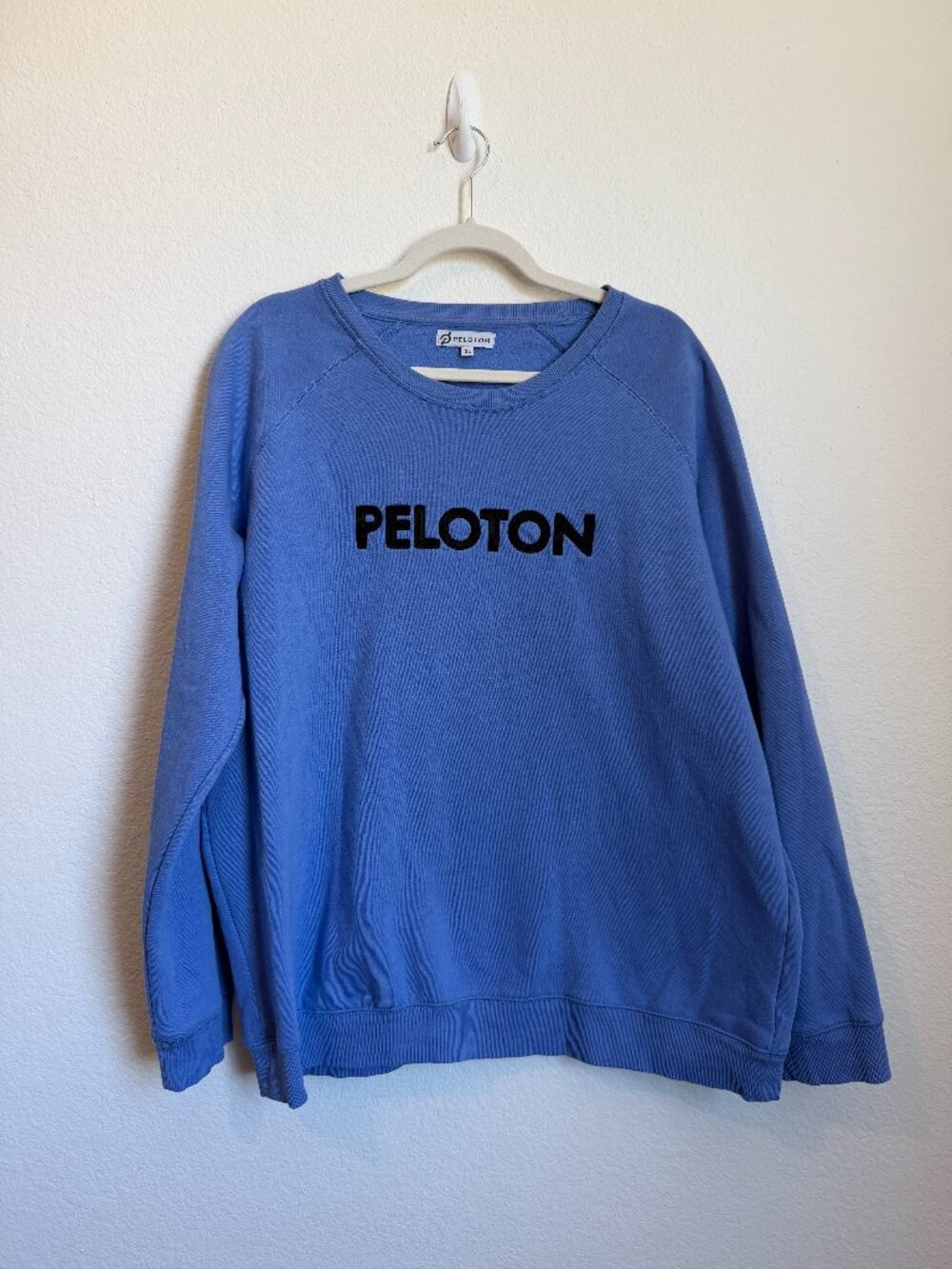 Peloton Logo Periwinkle Purple Crewneck Sweater Size XL